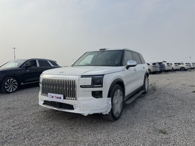 极氪9X 2025款 Ultra版 70kWh